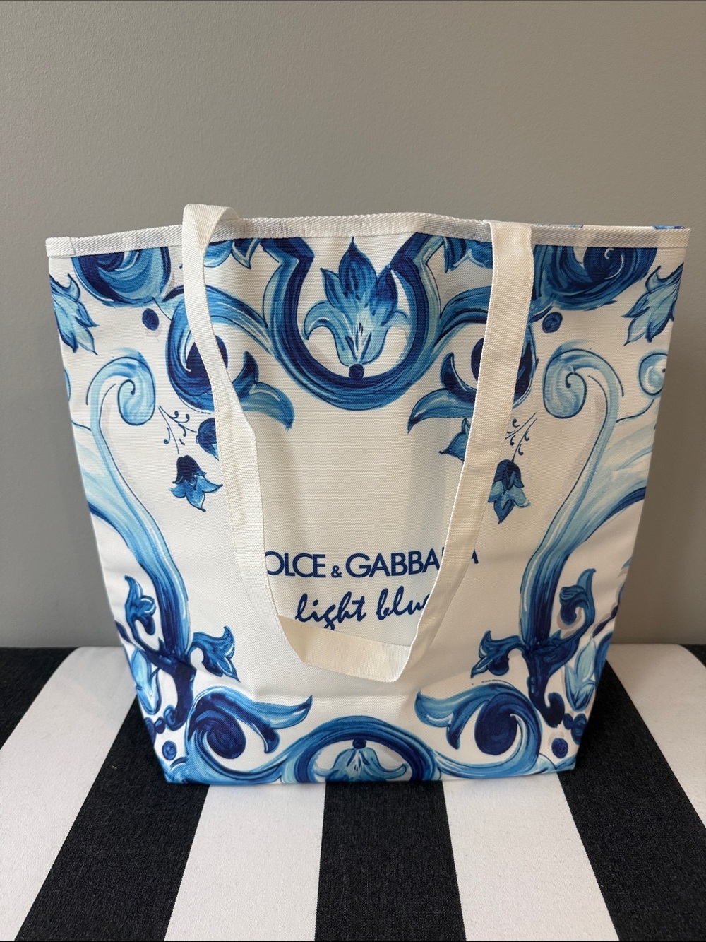 Dolce & Gabbana Insulated Cooler Tote White w/ Light Blue Floral Scroll Zip Top